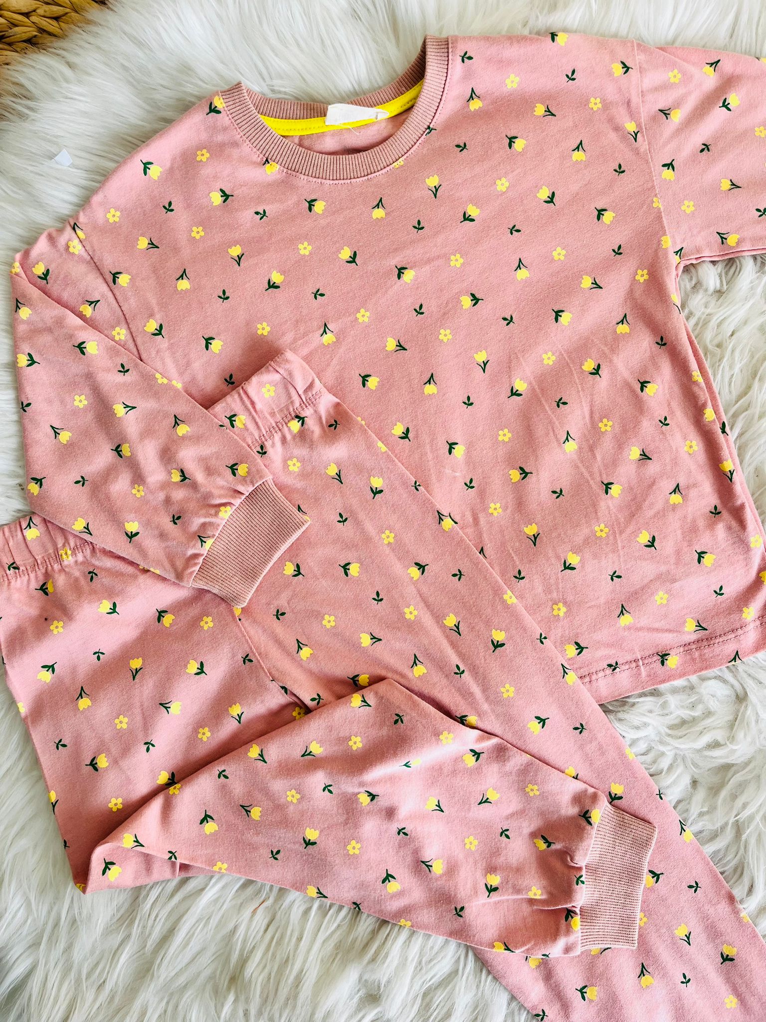 pembe çiçekli kız takım