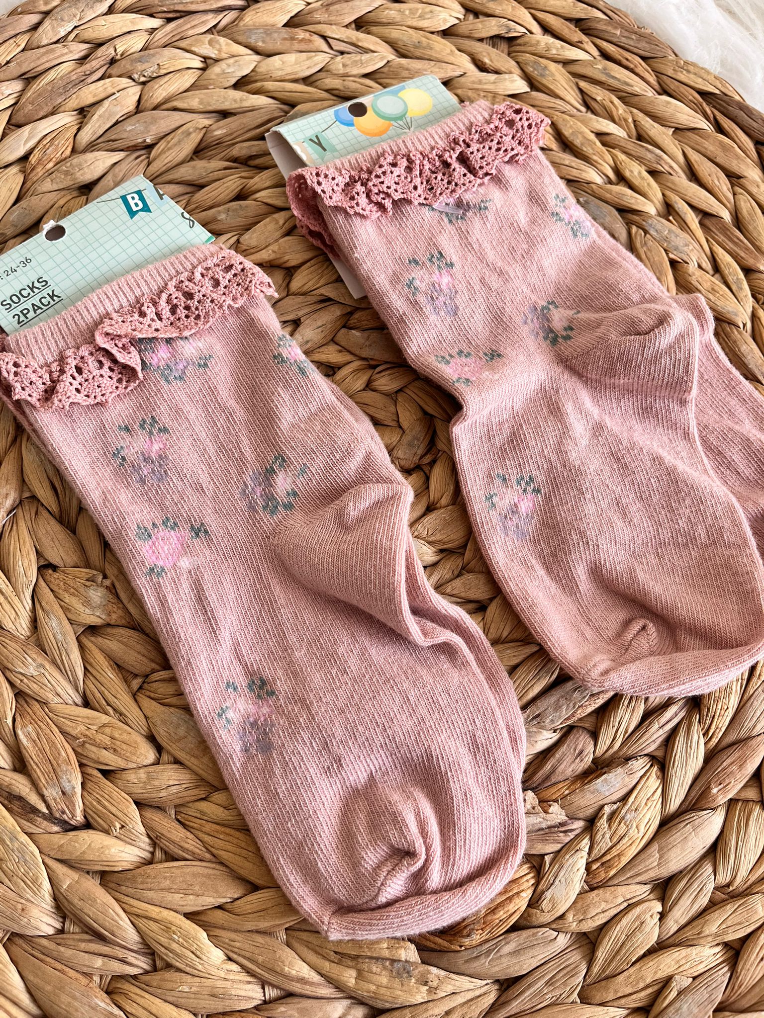 kız çiçekli fistolu çorap