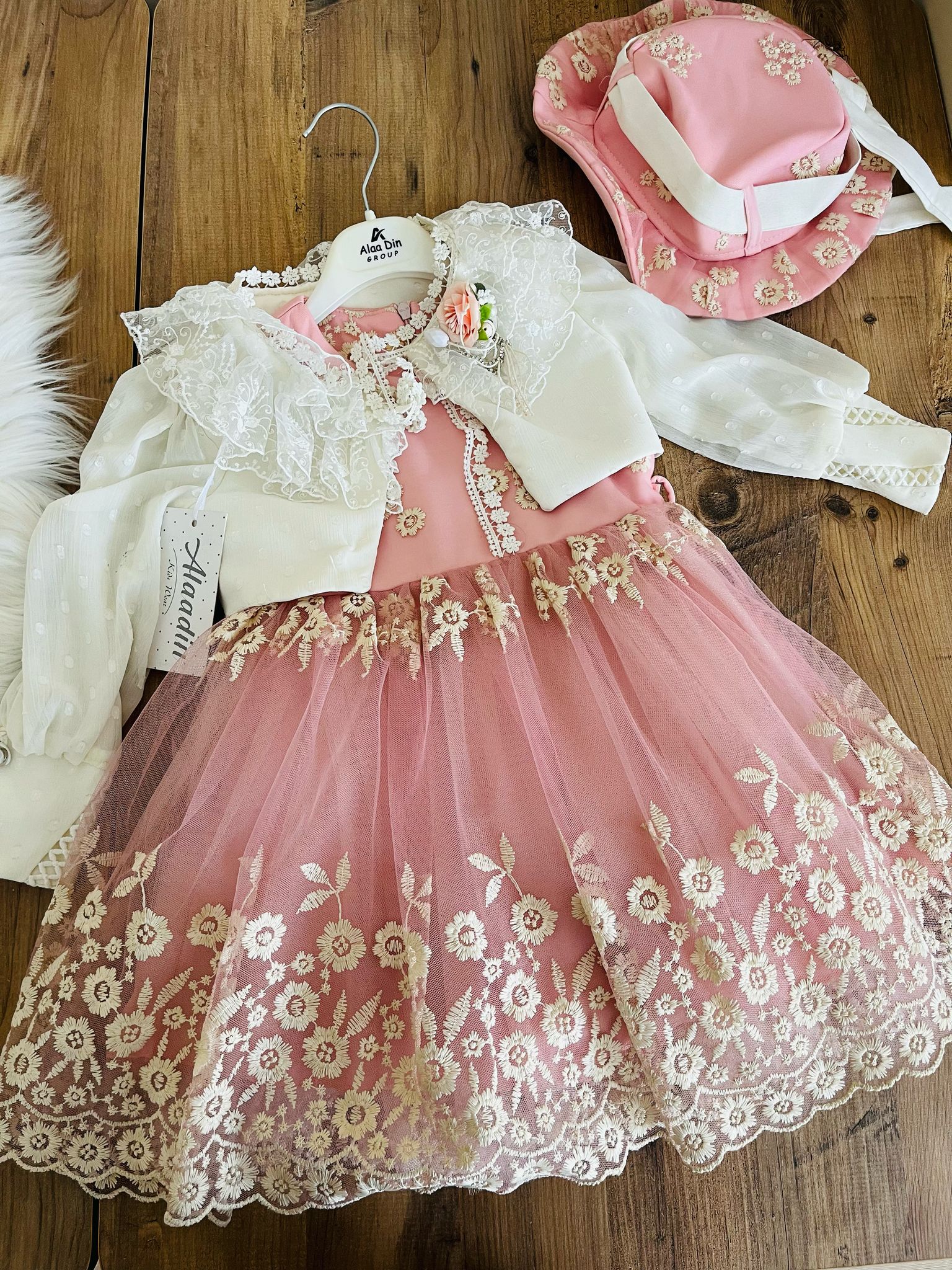 kabarık özel tasarım elbise