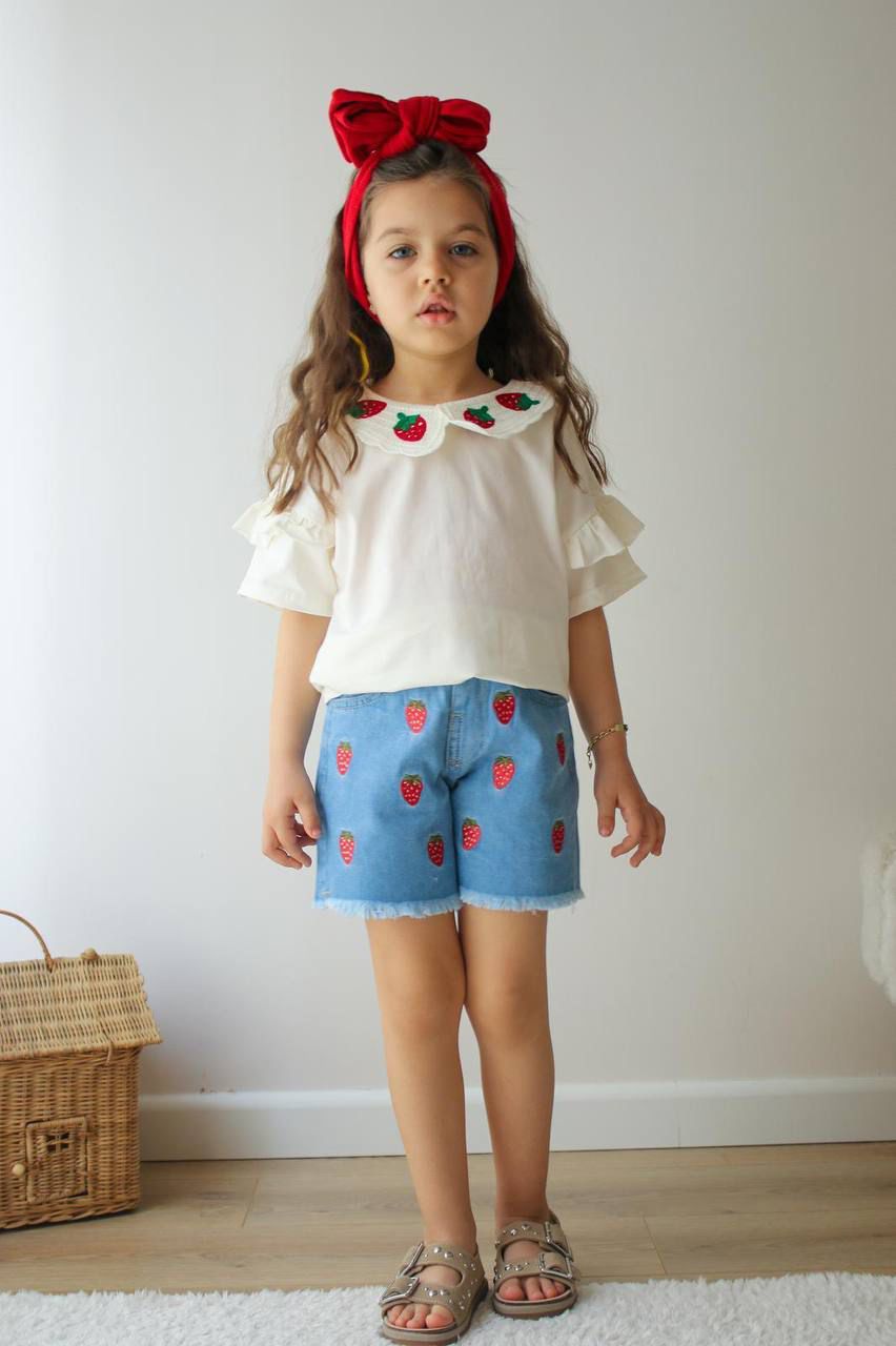 çilek nakışlı şortlu takım