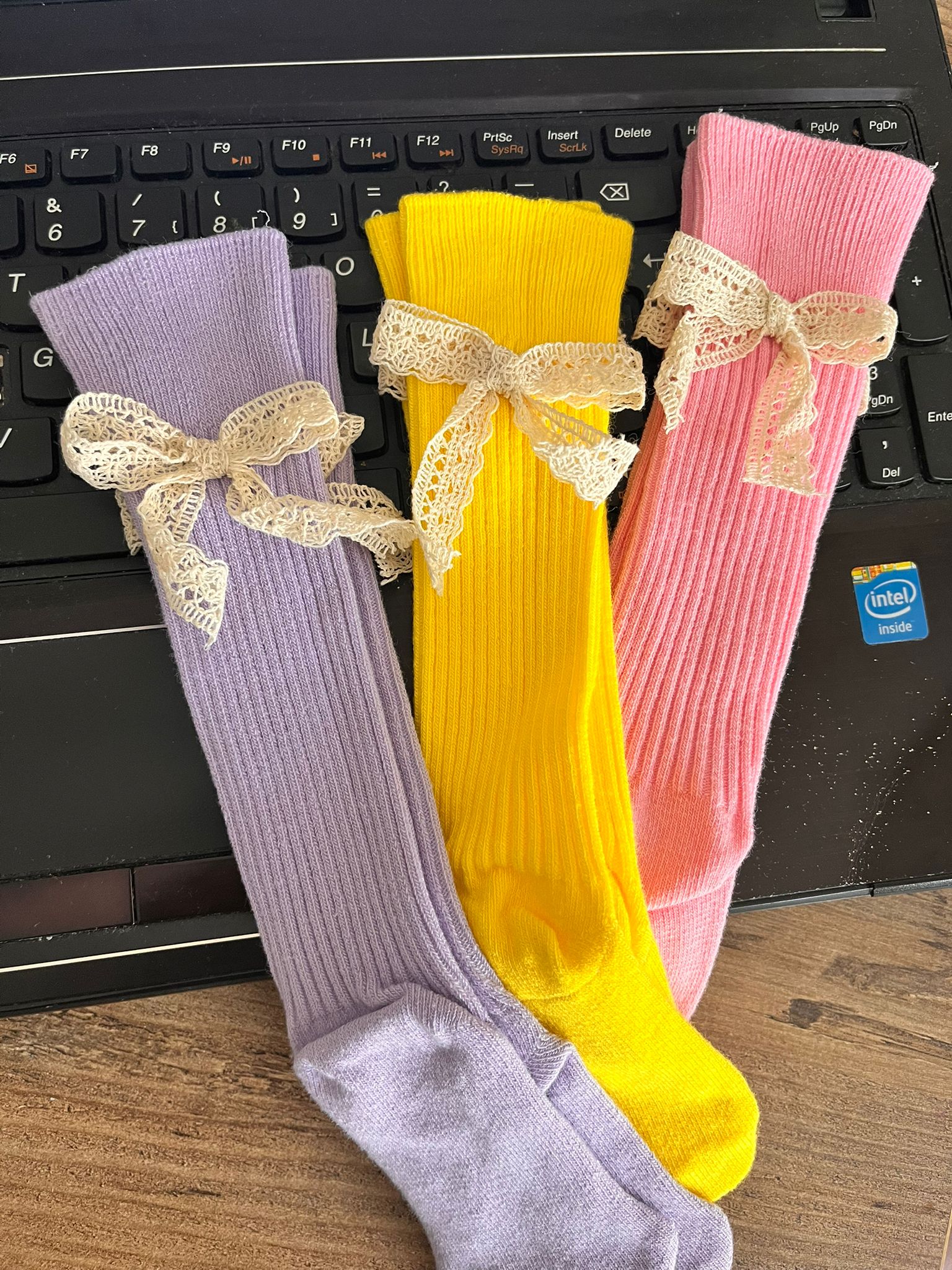 renkli paket diz altı çorap