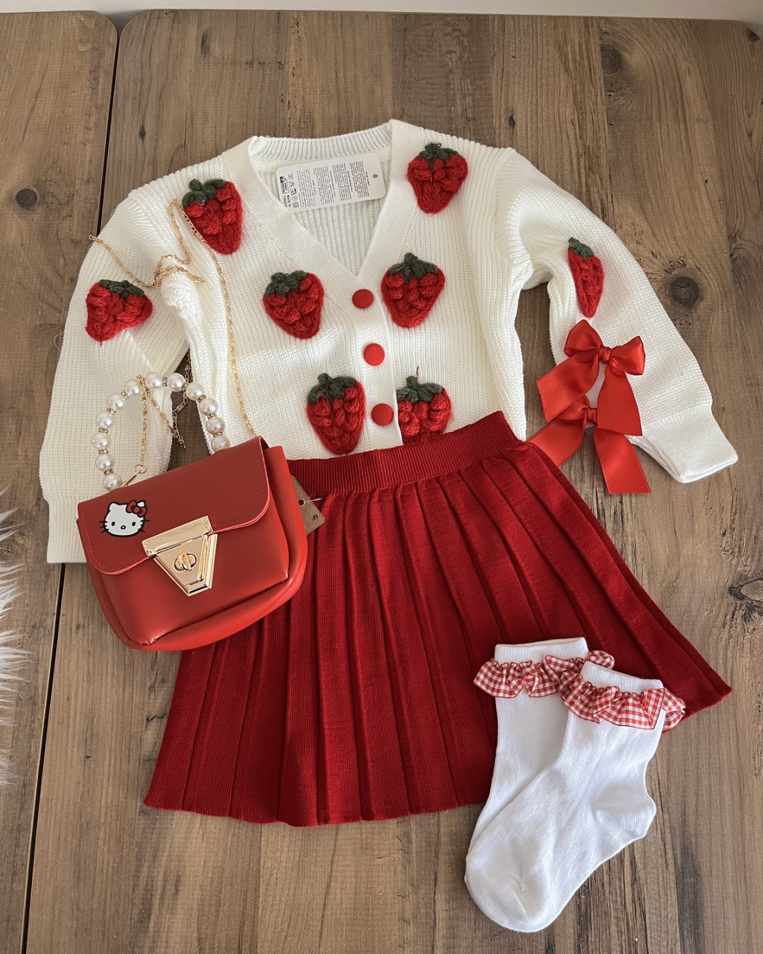 Çilekli hırka ve etek 2li takım